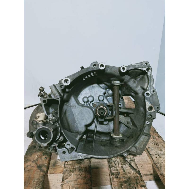 Recambio de caja cambios para peugeot 205 berlina 1.8 d mito referencia OEM IAM 20CM61 6118275A 