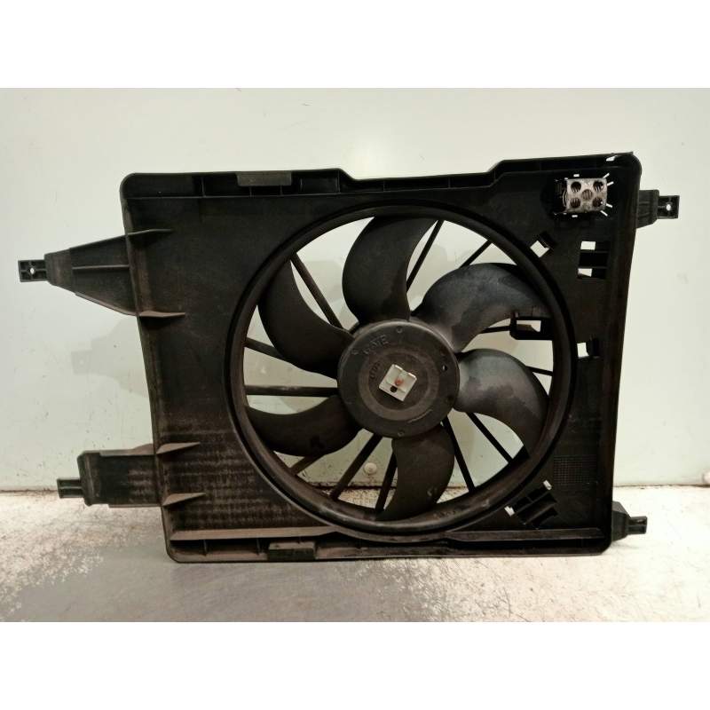 Recambio de electroventilador para renault scenic ii dynamique referencia OEM IAM 8200680824 16G 2006