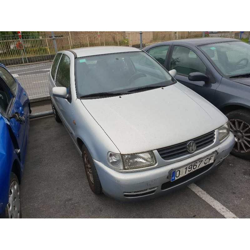 VOLKSWAGEN POLO BERLINA (6N2)