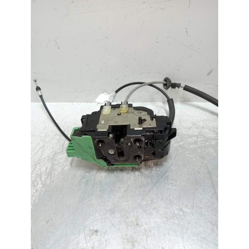 Recambio de motor cierre centralizado trasero izquierdo para hyundai i30 1.6 crdi cat referencia OEM IAM   5P