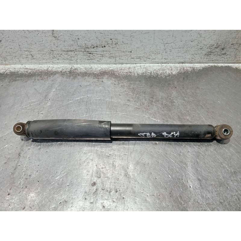 Recambio de amortiguador trasero derecho para nissan cabstar 09.06 referencia OEM IAM 56200MB00B 25DCI 2006