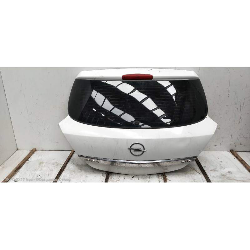 Recambio de porton trasero para opel astra gtc 1.9 cdti referencia OEM IAM  3P 