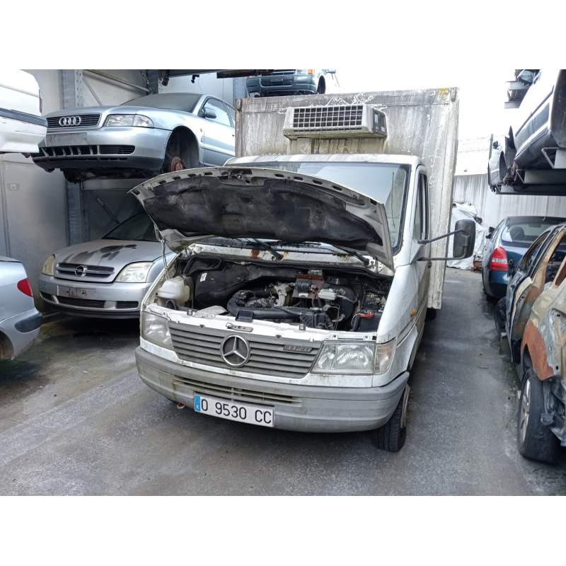 MERCEDES-BENZ SPRINTER (W901,W904) CAJA CERR.
