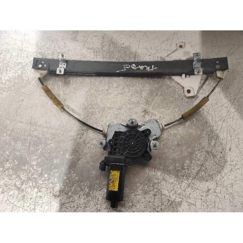 Recambio de elevalunas trasero derecho para ssangyong rodius xdi referencia OEM IAM 8810021011 5P 2005