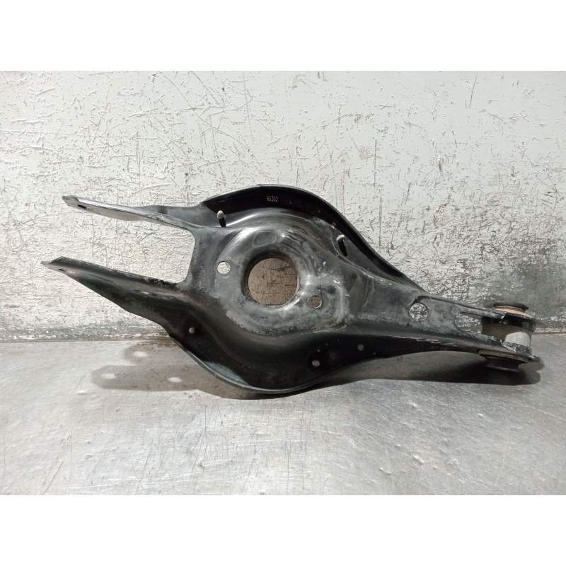 Recambio de brazo suspension inferior trasero derecho para bmw 3 touring (f31) 318 d referencia OEM IAM 33326867540  