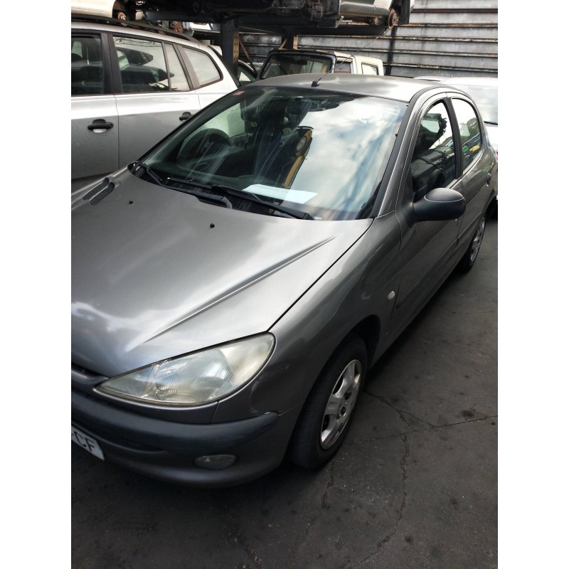 peugeot 206 berlina del año 1999