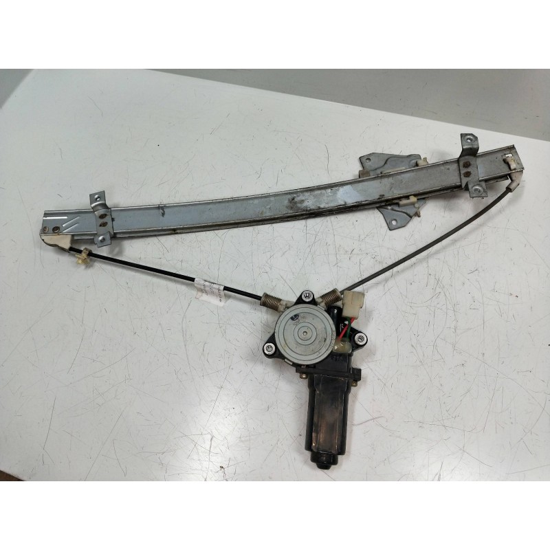 Recambio de elevalunas delantero derecho para mitsubishi space runner (n10/n20) gli referencia OEM IAM MB676906 0621004231 4P