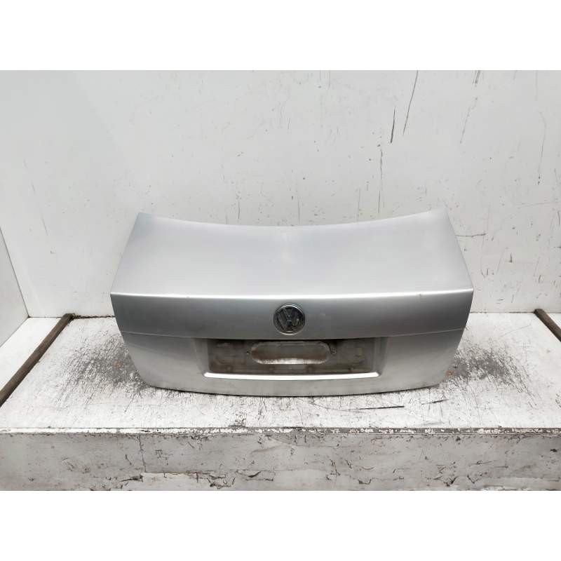 Recambio de tapa maletero para volkswagen passat berlina (3b3) executive referencia OEM IAM   2001
