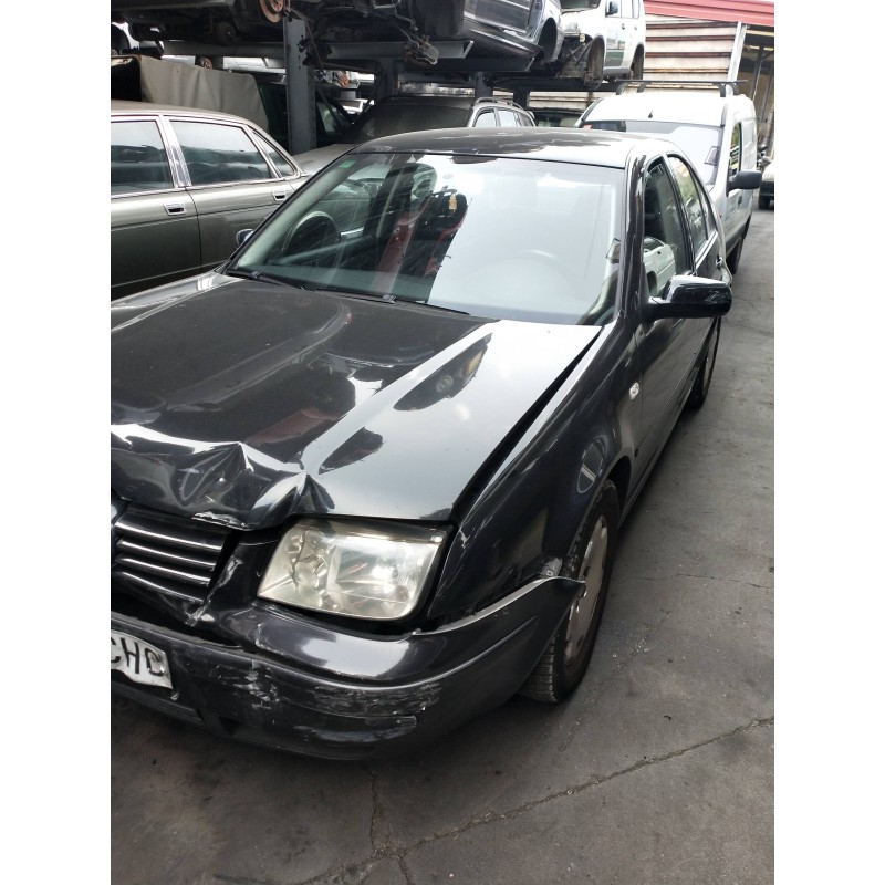 volkswagen bora berlina (1j2) del año 2003