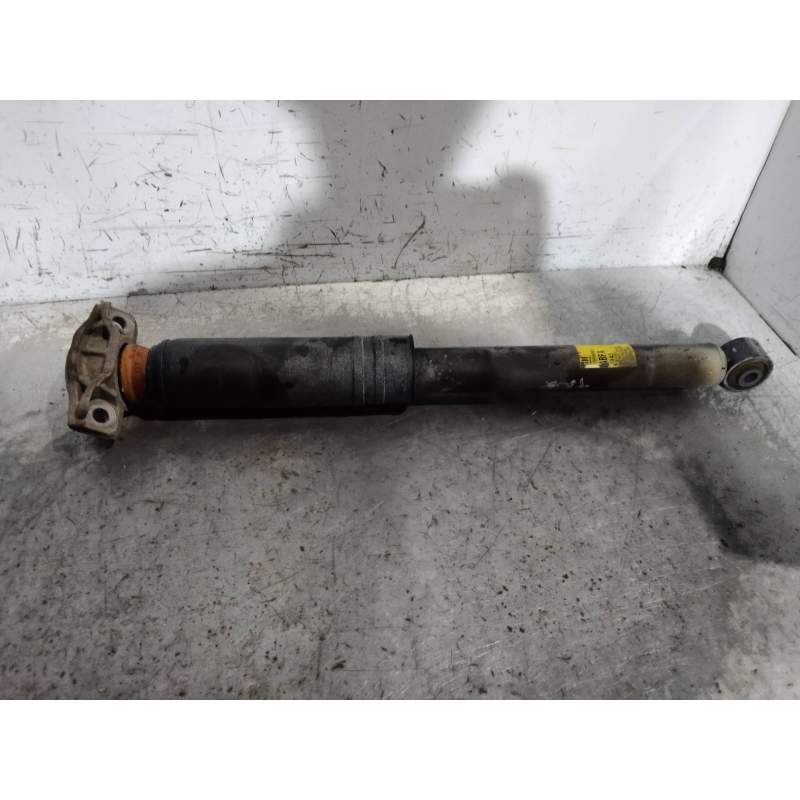 Recambio de amortiguador trasero derecho para opel zafira tourer excellence referencia OEM IAM 13419907 16CDTI 2012