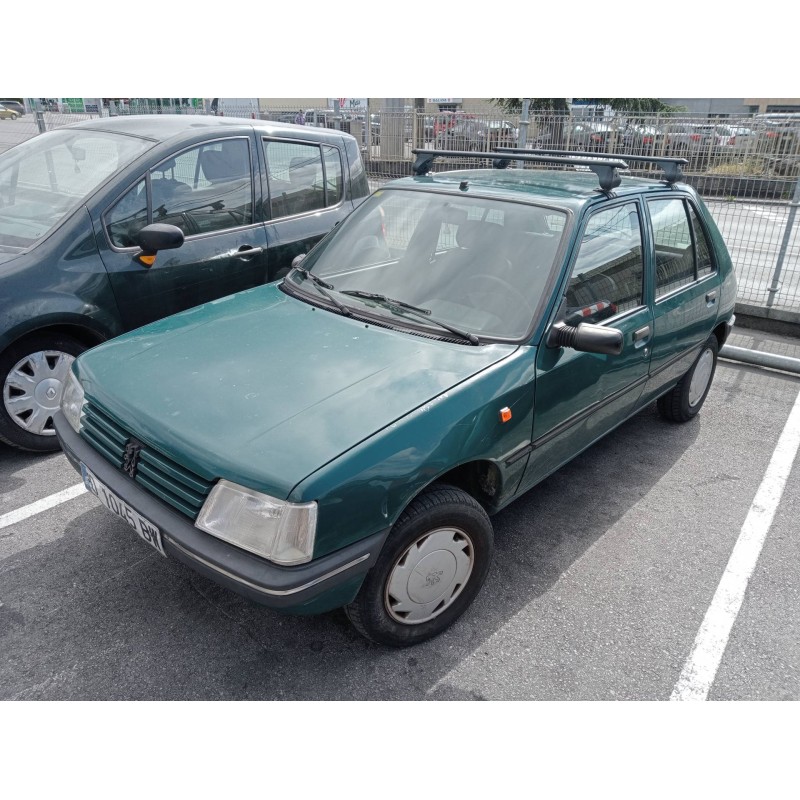 peugeot 205 berlina del año 1997