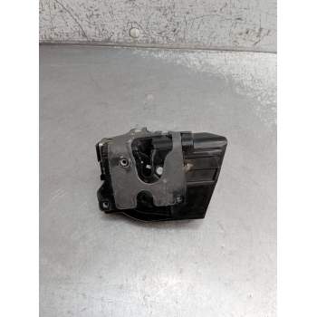 MOTOR CIERRE CENTRALIZADO TRASERO DERECHO GK7224994BD 5P C53044100 2015