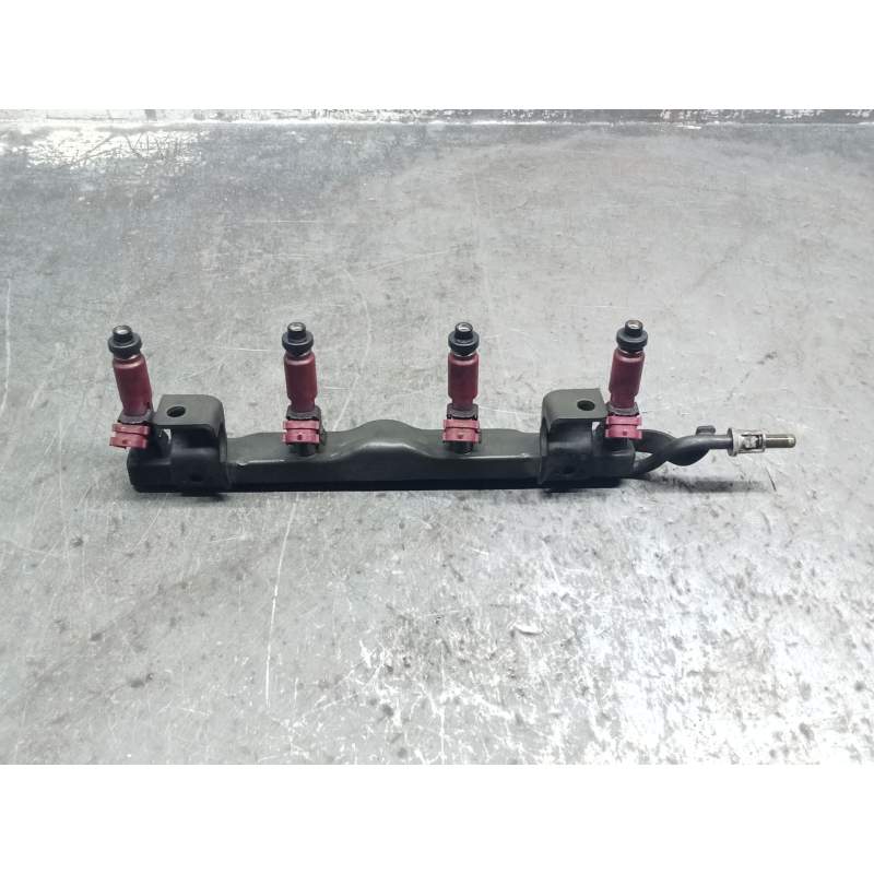 Recambio de rampa inyectora para mazda 3 (bk) 1.6 (bk14) referencia OEM IAM   