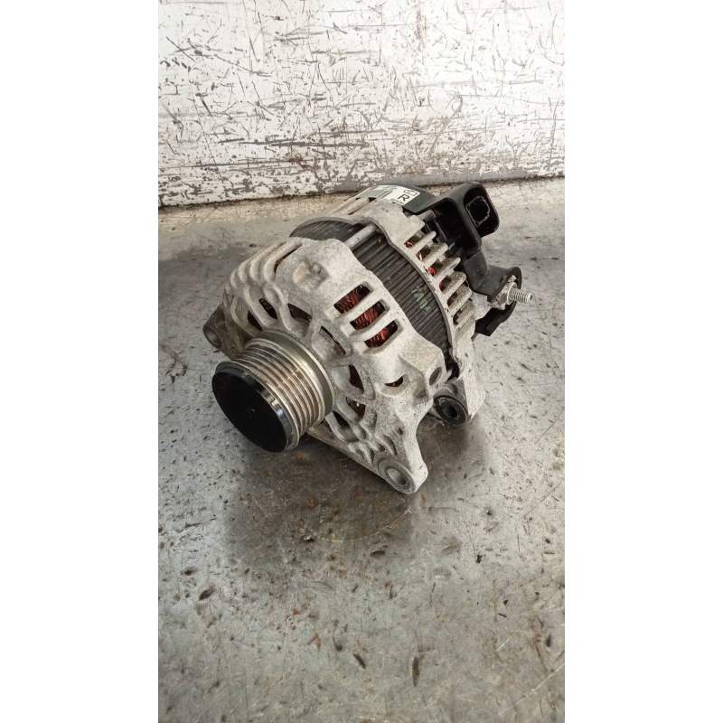 Recambio de alternador para kia carens ( ) business referencia OEM IAM 373002A900 8400290 2013