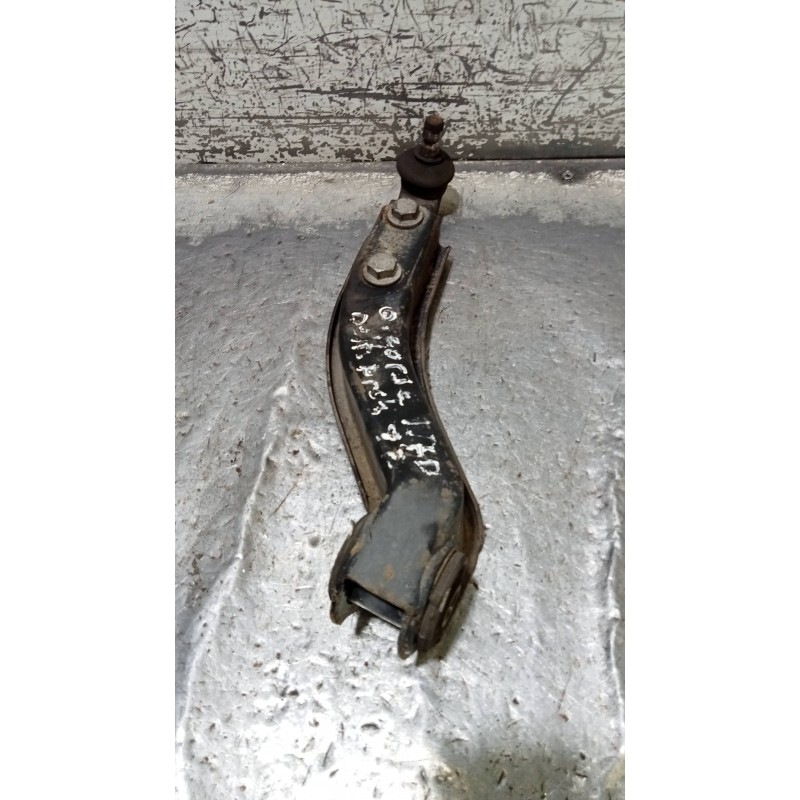 Recambio de brazo suspension inferior delantero derecho para opel corsa b viva referencia OEM IAM   