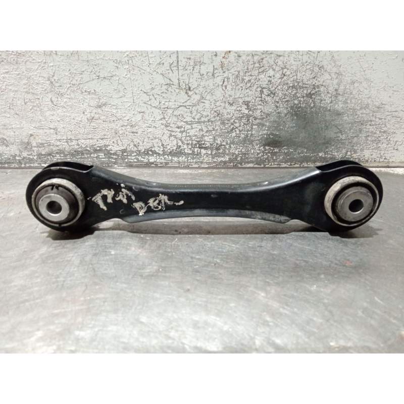 Recambio de brazo suspension superior trasero derecho para bmw 3 touring (f31) 318 d referencia OEM IAM 679251701  