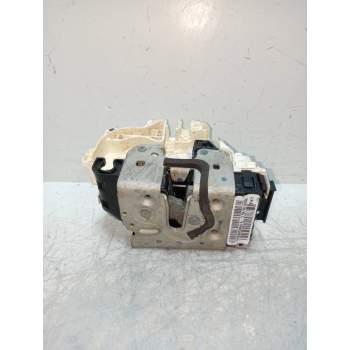 MOTOR CIERRE CENTRALIZADO DELANTERO DERECHO P04589924AH 5P