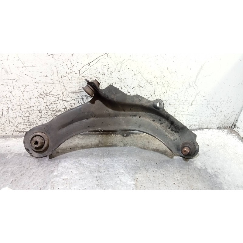 Recambio de brazo suspension inferior delantero derecho para renault scenic ii authentique referencia OEM IAM   