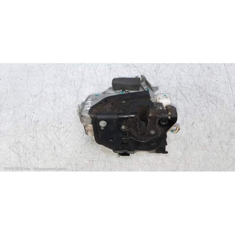 Recambio de motor cierre centralizado delantero izquierdo para audi a1 (8x) attraction referencia OEM IAM 6C0407255A  