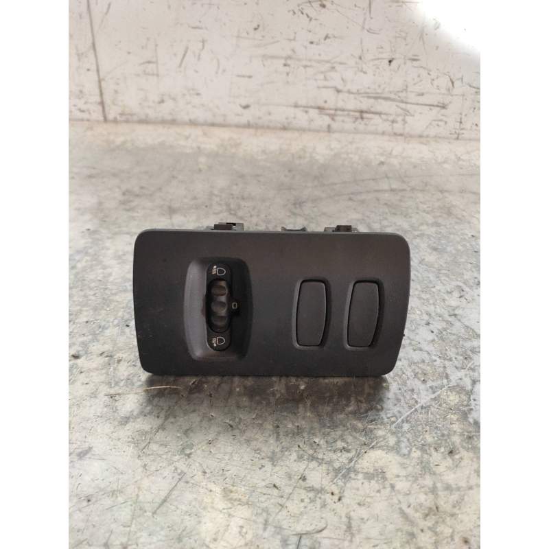 Recambio de mando multifuncion para renault clio iii authentique referencia OEM IAM 8200379685  2009