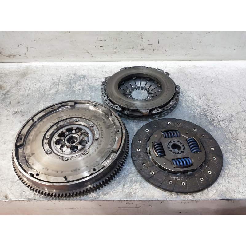 Recambio de kit embrague para subaru legacy lim. b14 limited referencia OEM IAM   