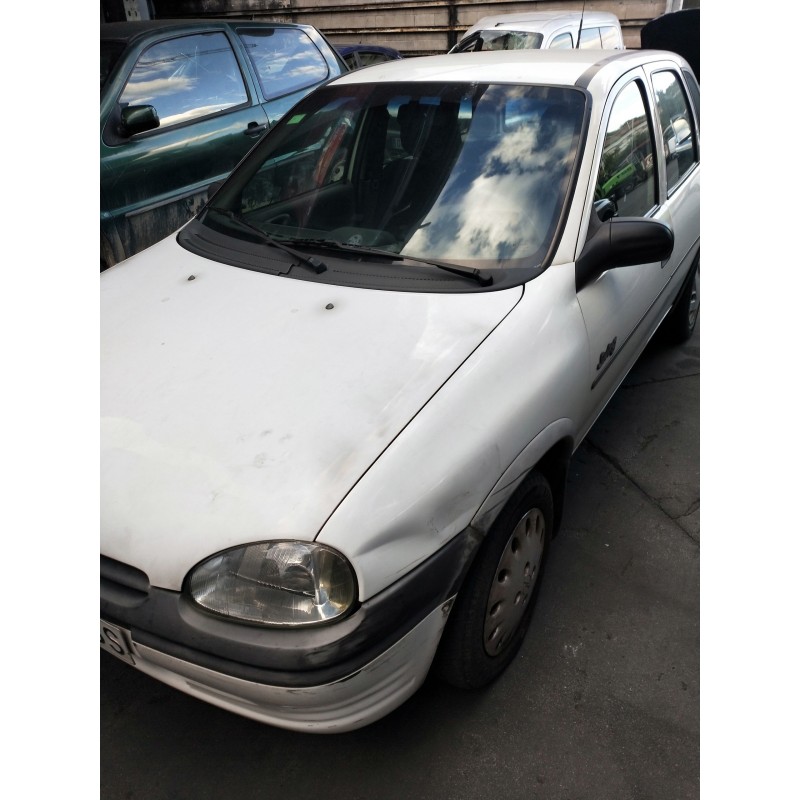 opel corsa b del año 1996