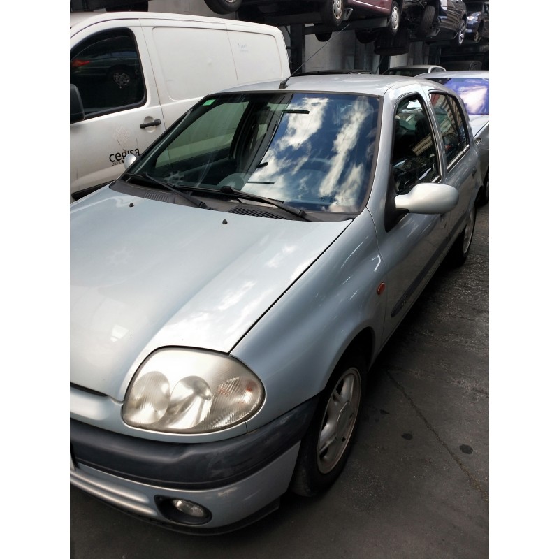 renault clio ii fase i (b/cbo) del año 2001