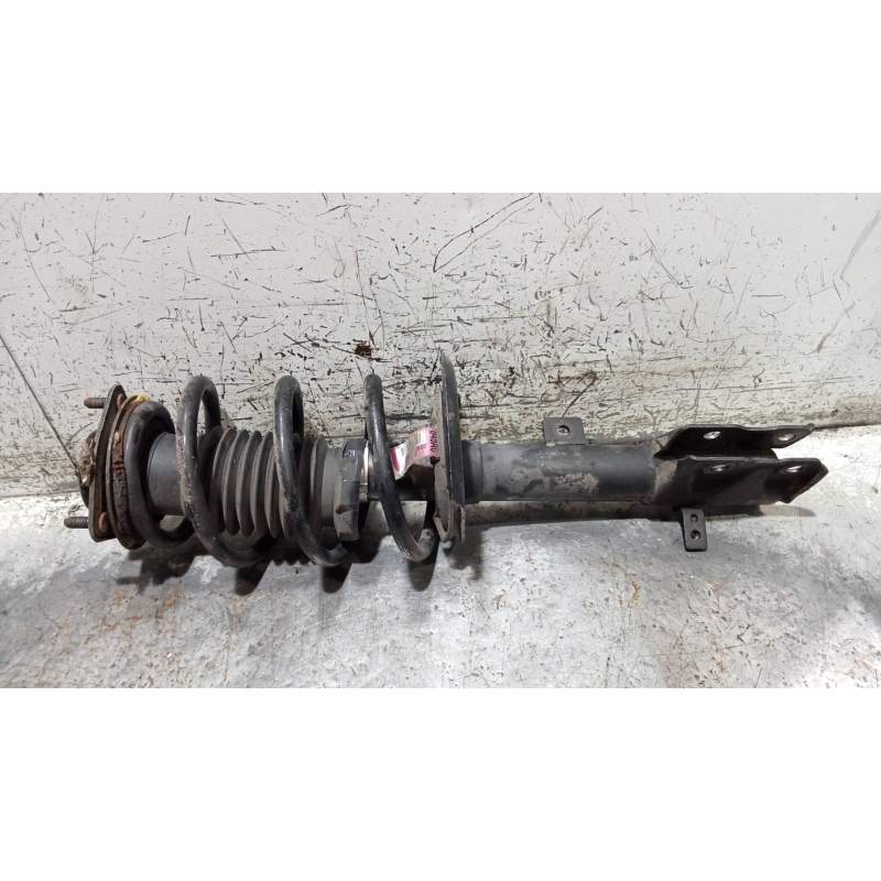 Recambio de amortiguador delantero izquierdo para dodge caliber s referencia OEM IAM P05105783A  