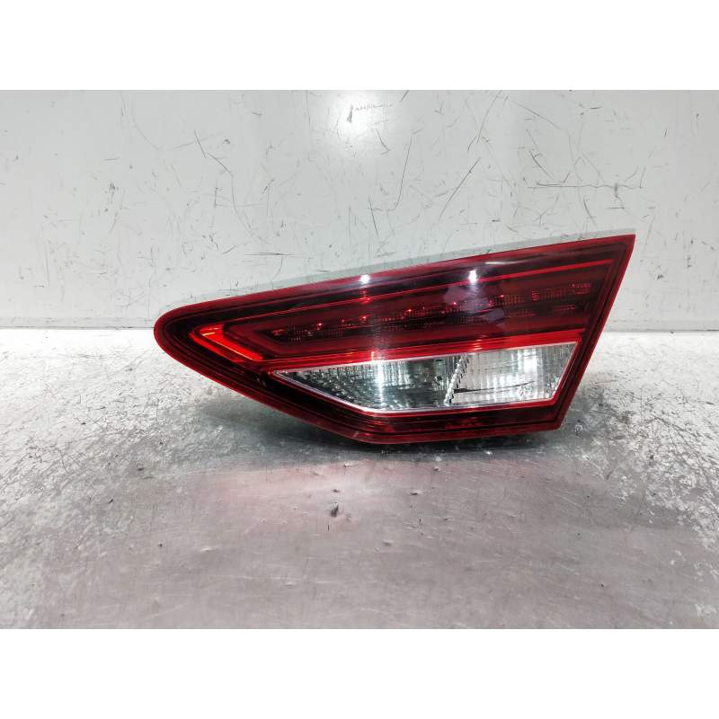 Recambio de piloto trasero derecho interior para seat leon sc (5f5) referencia OEM IAM 5F0945308D 90042926 2012