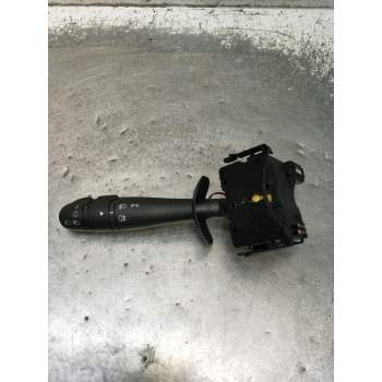 MANDO LUCES 8200328896 34576901AY 2005