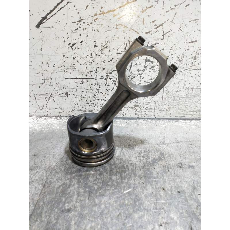 Recambio de piston para chevrolet captiva 2.0 vcdi ls referencia OEM IAM  20VCDI 2006