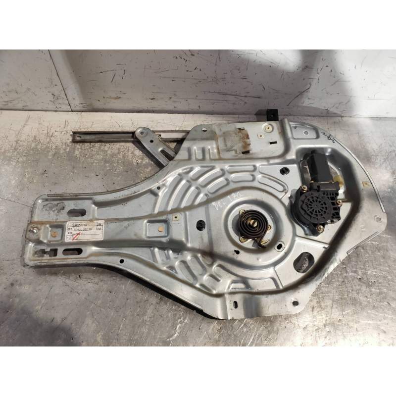 Recambio de elevalunas delantero izquierdo para hyundai tucson (jm) 2.0 crdi comfort (4wd) referencia OEM IAM 824702E010  