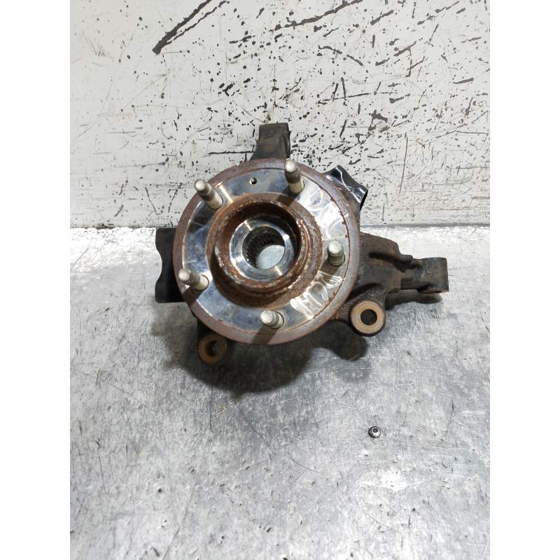Recambio de mangueta delantera derecha para chevrolet captiva 2.0 vcdi ls referencia OEM IAM  20VCDI 2006
