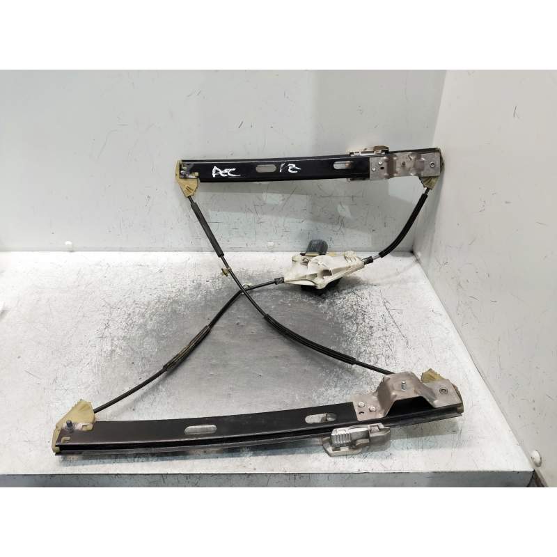 Recambio de elevalunas delantero izquierdo para seat leon sc (5f5) referencia OEM IAM 0130822717 3P 2012