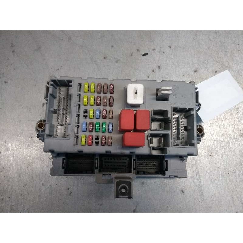 Recambio de caja reles / fusibles para fiat bravo (198) 1.4 16v cat referencia OEM IAM 46797609 406626 