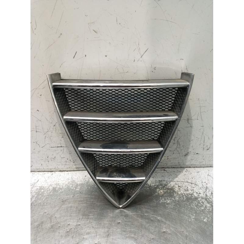 Recambio de rejilla delantera para alfa romeo spider (177) 2.4 jtd 20v referencia OEM IAM   2006