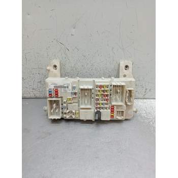 CAJA RELES / FUSIBLES 7L31734070530 7M5T14014AAB7M5T14A073FB 2007