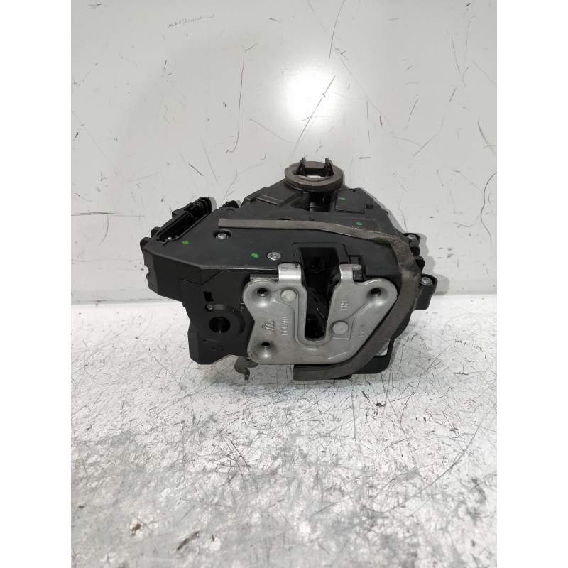 Recambio de motor cierre centralizado delantero derecho para renault express 1.5 dci referencia OEM IAM 805022699R  