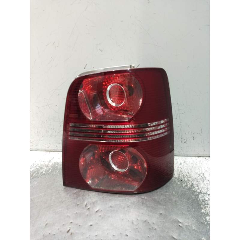 Recambio de piloto trasero derecho para volkswagen touran (1t1, 1t2) 1.9 tdi referencia OEM IAM 1T0945258D  2007