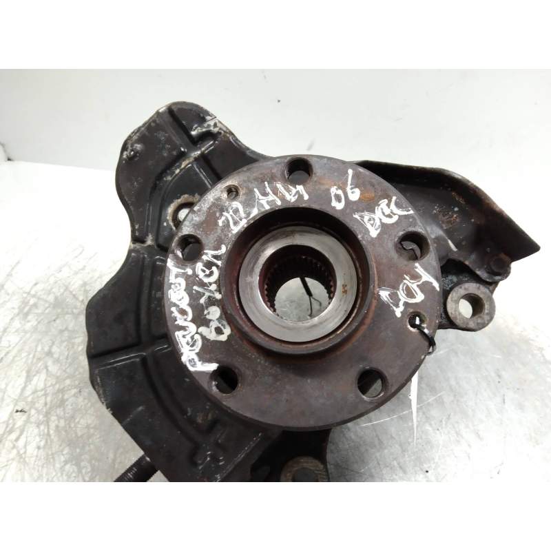 Recambio de mangueta delantera derecha para peugeot boxer caja cerrada (bat. 3450) (333) hdi (333) referencia OEM IAM   