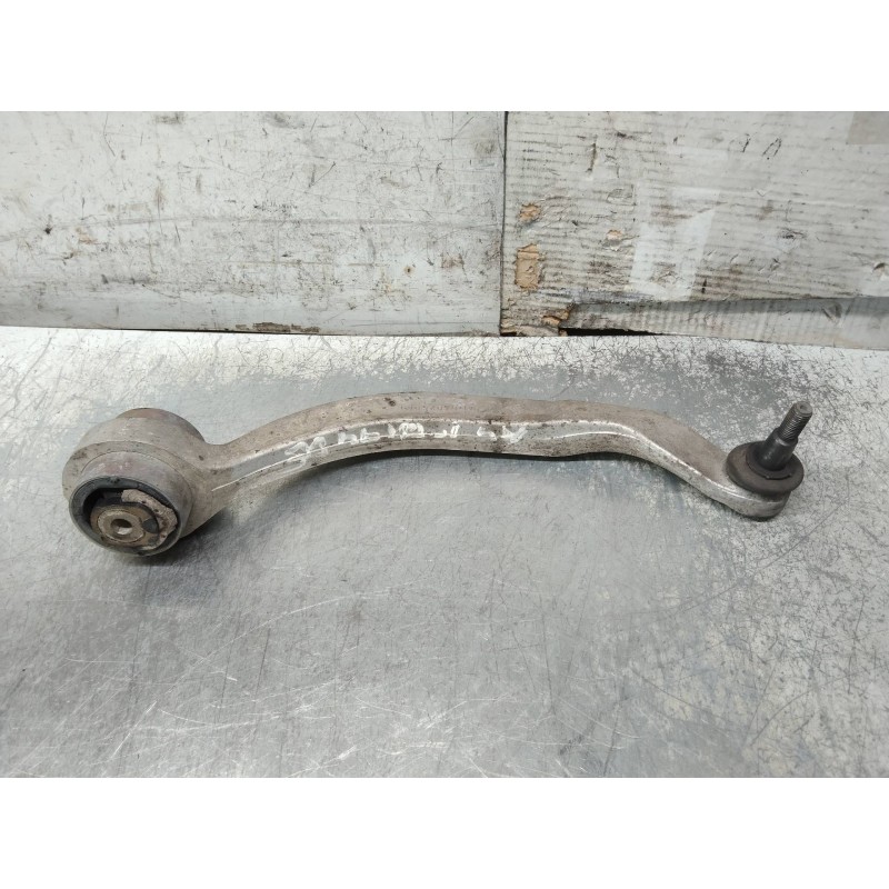 Recambio de brazo suspension inferior delantero derecho para audi a4 berlina (b5) 1.9 tdi referencia OEM IAM 4D0407696J  