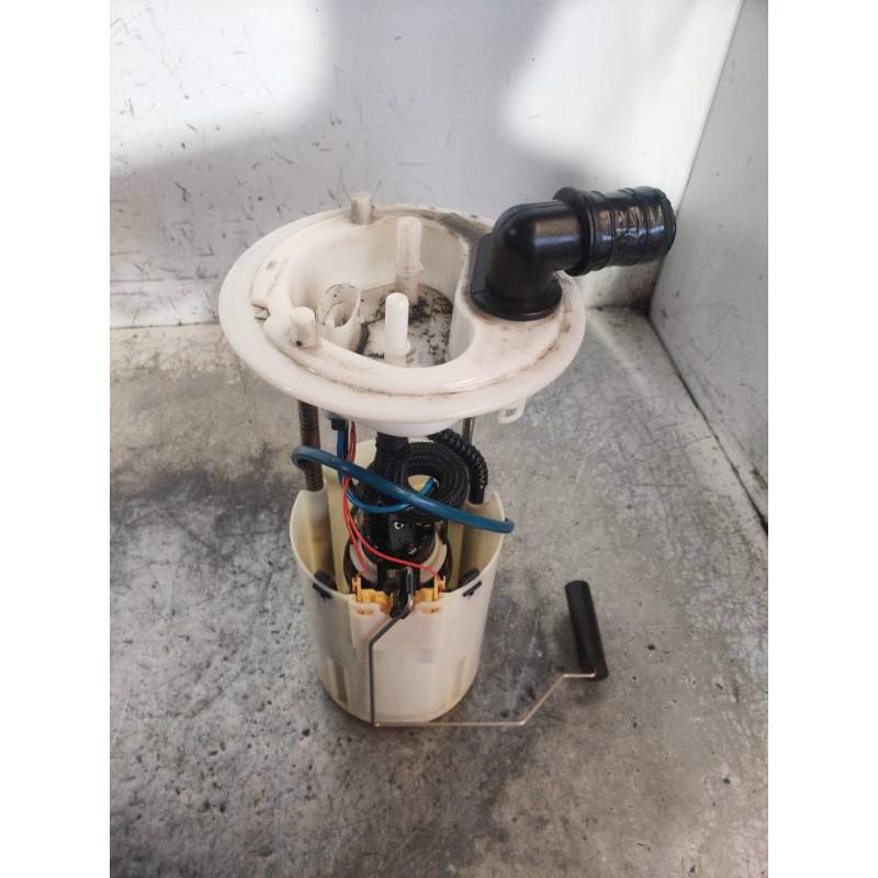 Recambio de bomba combustible para iveco daily furgón 2.3 diesel referencia OEM IAM 0580203045 70150606 69508676