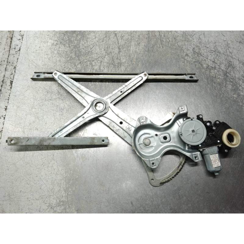 Recambio de elevalunas delantero derecho para toyota verso advance referencia OEM IAM 857100F030B 915655102 5P