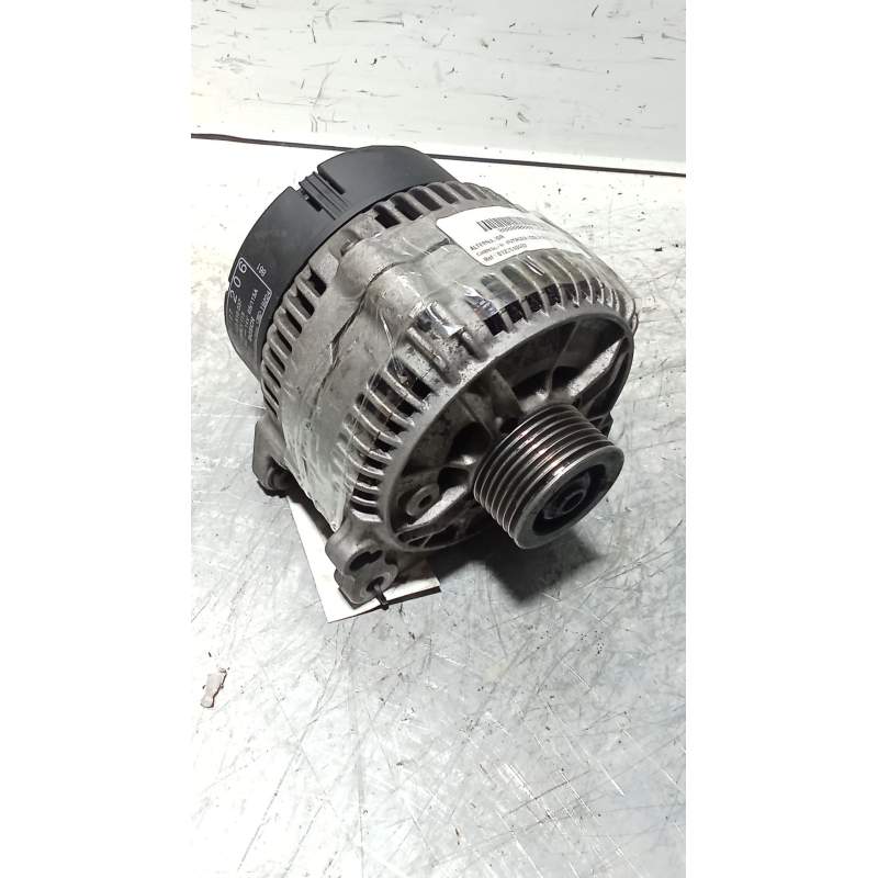 Recambio de alternador para chrysler voyager (gs) 2.5 td referencia OEM IAM 0123510037 4727206 BOSCH 115A