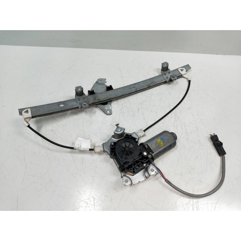 Recambio de elevalunas delantero izquierdo para nissan primera berlina (p11) 1.8 16v cat referencia OEM IAM 400439B  5P