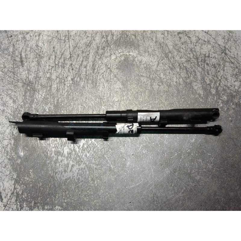 Recambio de amortiguadores capo para bmw serie 7 (e38) 725tds referencia OEM IAM 51238150077  