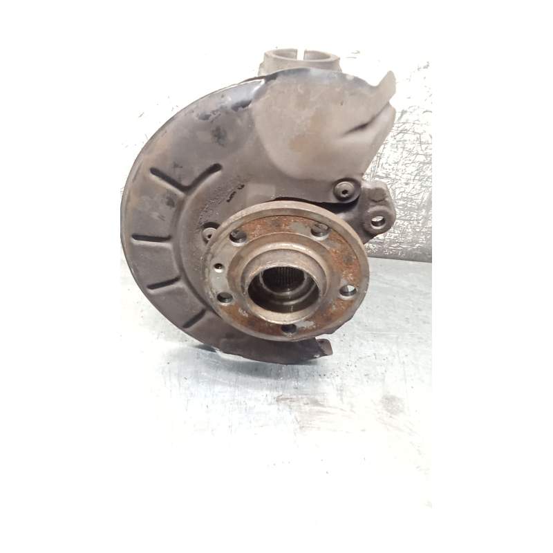 Recambio de mangueta delantera derecha para skoda rapid (nh3, nk3, nk6) 1.6 tdi referencia OEM IAM  16TDI 2012