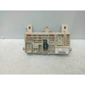 CAJA RELES / FUSIBLES 4M5T14A073DF 