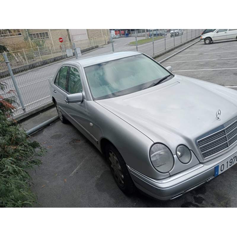 MERCEDES-BENZ CLASE E (W210) BERLINA DIESEL