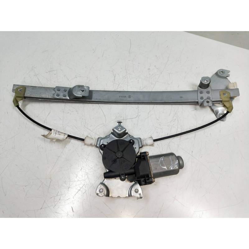 Recambio de elevalunas trasero izquierdo para nissan primera berlina (p12) 1.6 cat referencia OEM IAM 400601T3  5P